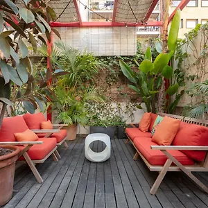 Praktik Garden Otel Barselona